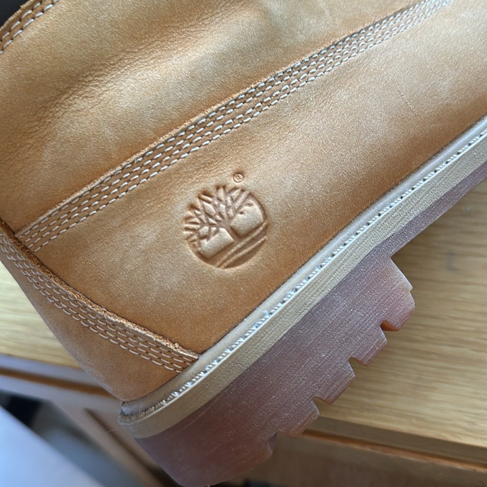Timberland Boots - Picture 6 of 8